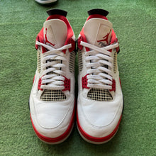 Load image into Gallery viewer, Jordan Fire Red 4s Size 13
