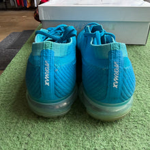 Load image into Gallery viewer, Nike Air Vapormax Size 13
