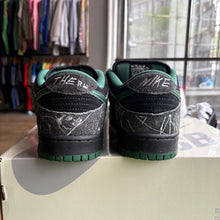 Load image into Gallery viewer, Nike SB There Skateboard Low Dunks Size 10.5
