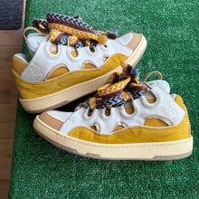 Load image into Gallery viewer, Lanvin Curbs Size 44
