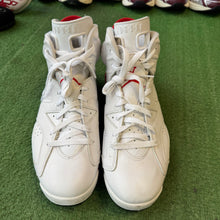 Load image into Gallery viewer, Jordan Red Oreo 6s Size 10.5
