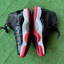 Load image into Gallery viewer, Jordan Bred 11s Size 10.5
