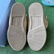 Load image into Gallery viewer, Lanvin Curbs Size 41
