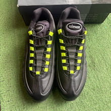 Load image into Gallery viewer, Nike Atmos Big Bubble Harajuku Air Max 95s Size 11
