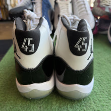 Load image into Gallery viewer, Jordan Concord 11s Size 11
