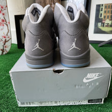 Load image into Gallery viewer, Jordan Wolf Grey 5s Size 10.5
