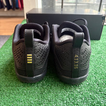 Load image into Gallery viewer, Nike Kobe Fade To Black Elite Protro 11s Size 8
