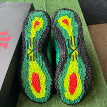 Load image into Gallery viewer, Nike Ky-D Weatherman 7s Size 13
