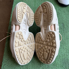 Load image into Gallery viewer, Adidas Adiform Climacools Size 8
