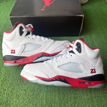 Load image into Gallery viewer, Jordan Fire Red 5s Size 7Y
