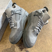 Load image into Gallery viewer, Jordan Wet Cement 4s Size 6.5Y
