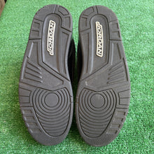 Load image into Gallery viewer, Jordan Black Cat 3s Size 11.5
