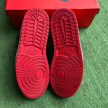 Load image into Gallery viewer, Jordan Satin Bred 1s Size 12W/10.5M
