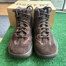 Load image into Gallery viewer, Adidas Yeezy Oil Desert Boots Size 9
