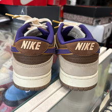 Load image into Gallery viewer, Nike Setsubun Low Dunks Size 10.5
