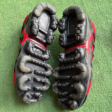 Load image into Gallery viewer, Nike Vapormax Plus Size 11
