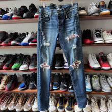 Load image into Gallery viewer, Amiri Denim Size 31
