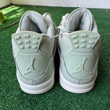 Load image into Gallery viewer, Jordan Seafoam Sail 4s Size 12W/10.5M
