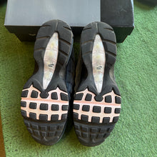 Load image into Gallery viewer, Nike Big Bubble Pink Foam Air Max 95s Size 11.5W/10
