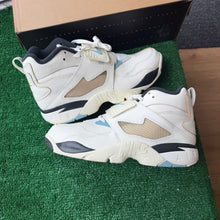 Load image into Gallery viewer, Nike Must Be The Money Air Diamond Turfs Size 12
