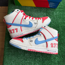 Load image into Gallery viewer, Nike SB Ishod Wair x Magnus Walker High Dunks Size 8
