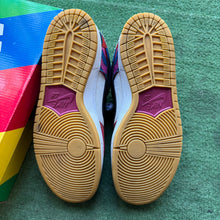 Load image into Gallery viewer, Nike SB Parra Abstract Art Low Dunks Size 12
