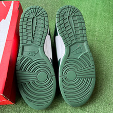Load image into Gallery viewer, Nike Australia High Dunks Size 10.5

