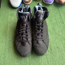 Load image into Gallery viewer, Jordan Chambray 7s Size 10

