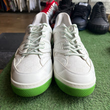 Load image into Gallery viewer, Gucci Basket Lows Size 9.5UK
