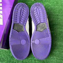 Load image into Gallery viewer, Nike SB Court Purple Low Dunks Size 13
