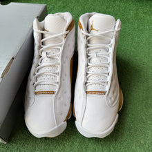 Load image into Gallery viewer, Jordan Wheat 13s Size 9
