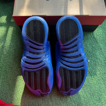 Load image into Gallery viewer, Jordan Black Game Royal Size 8
