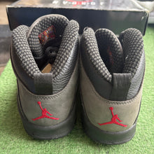 Load image into Gallery viewer, 2018 Jordan Shadow 10s Size 10.5
