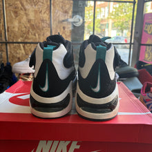 Load image into Gallery viewer, Nike Air Max Griffey 1s Size 12
