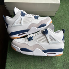 Load image into Gallery viewer, Jordan SB Midnight Navy 4s Size 8.5
