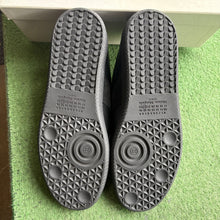 Load image into Gallery viewer, Maison Margiela Gaits Size 41.5
