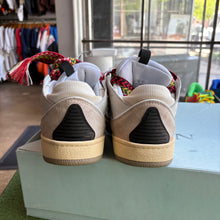 Load image into Gallery viewer, Curb Sneakers Size 41
