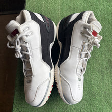 Load image into Gallery viewer, Nike LeBron Zoom Generations Size 10
