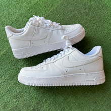 Load image into Gallery viewer, Nike Air Force 1s Size 8.5
