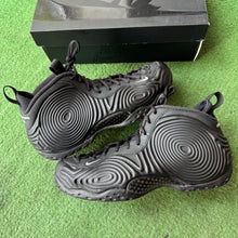 Load image into Gallery viewer, Nike CDG Foamposites Size 10
