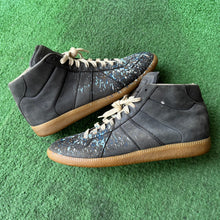 Load image into Gallery viewer, Maison Margiela Mid Gaits Size 42
