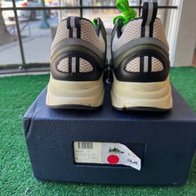 Load image into Gallery viewer, Dior B22s Size 44
