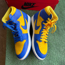 Load image into Gallery viewer, Jordan Reverse Laney 1s Size 10W/8.5M
