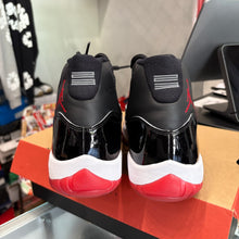 Load image into Gallery viewer, Jordan Bred 11s Size 11
