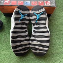 Load image into Gallery viewer, Jordan Steel 10 Size 10
