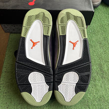 Load image into Gallery viewer, Jordan Canyon Purple 4s Size 9.5W/8M
