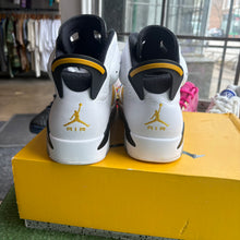 Load image into Gallery viewer, Jordan Ochre 6s Size 9.5
