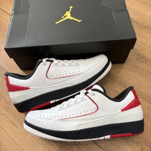 Load image into Gallery viewer, Jordan Chicago Low 2s Size 9
