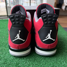 Load image into Gallery viewer, Jordan Toro 4s Size 12
