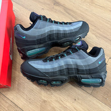 Load image into Gallery viewer, Nike Big Bubble Black Grape Air Max 95s Size 10

